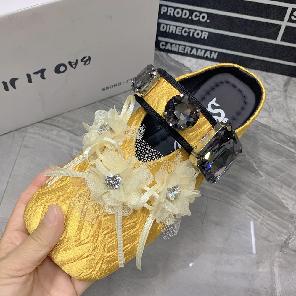 Sommer Frauen Sandalen Plus Größe Mode Blume Hausschuhe Designer Halbe Hausschuhe Strass Frauen Schuhe