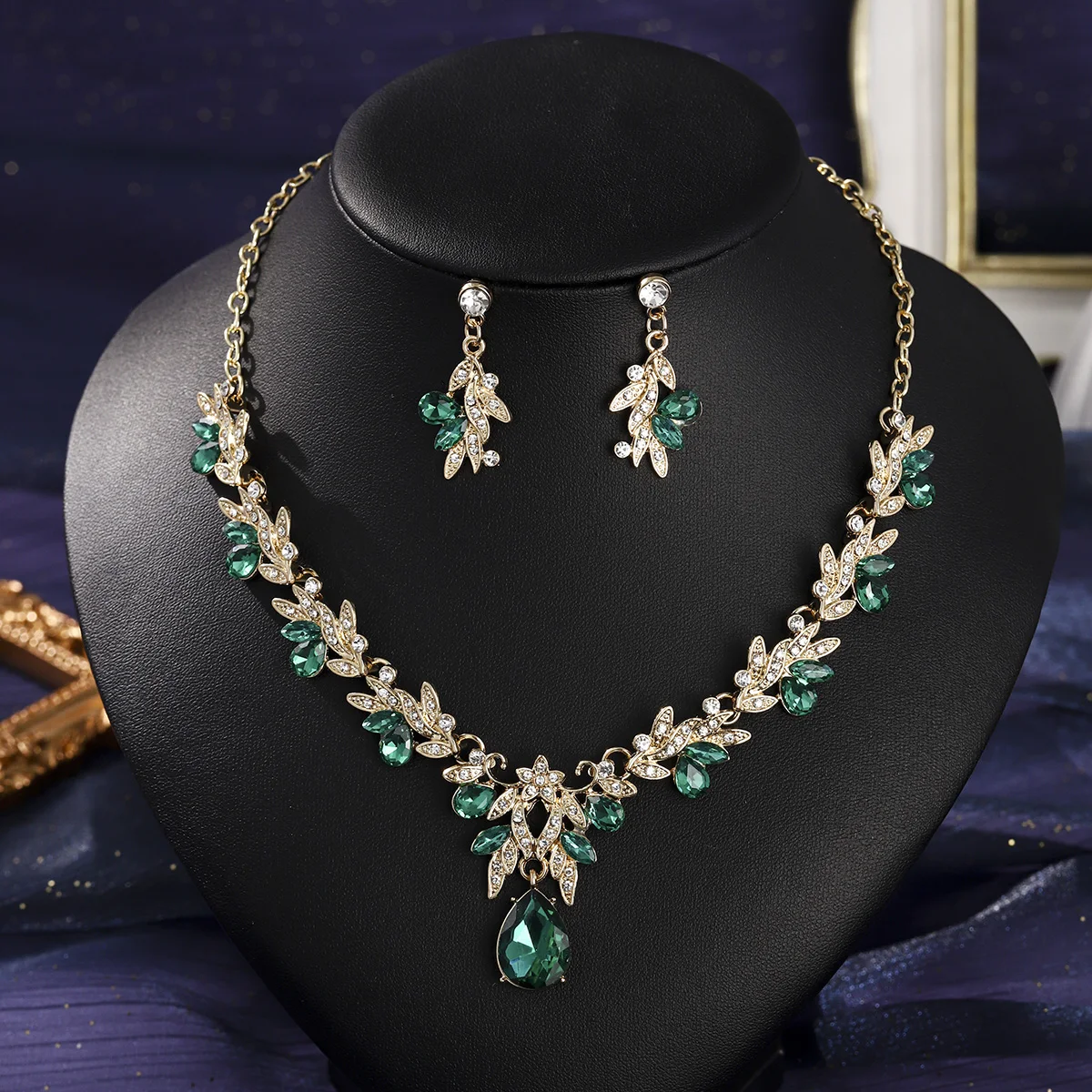 Luxuriöses Strass-Braut-Halsketten- und Ohrring-Set, exquisiter barocker Kristall-Anhänger, Schmuckzubehör, Bankett-Schmuck als Geschenk Image