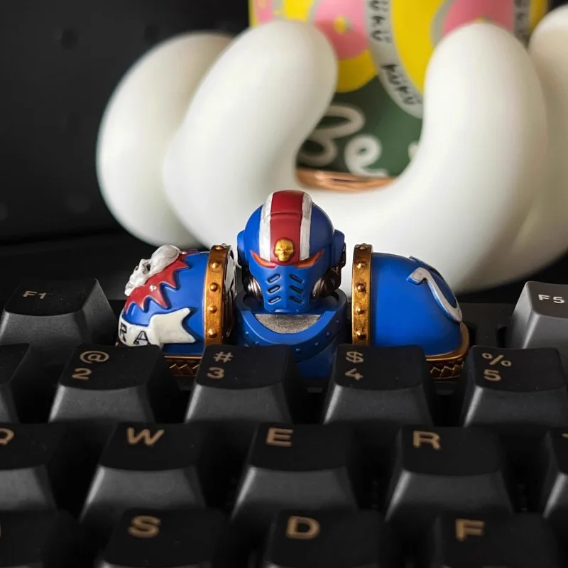 40K Limit Soldier Theme Tastenkappen Titus Personality 1 Stück mechanische Tastatur Tastenkappe Harzmaterial Kreative und coole Tastenkappen Image