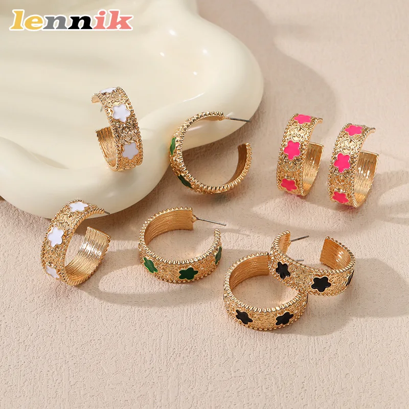 LENNIK Europäisches und amerikanisches minimalistisches goldenes Herz-Schmuckset – Halskette, Ohrringe, Armband, INS-Influencer-Stil, Büro, Freizeit Image