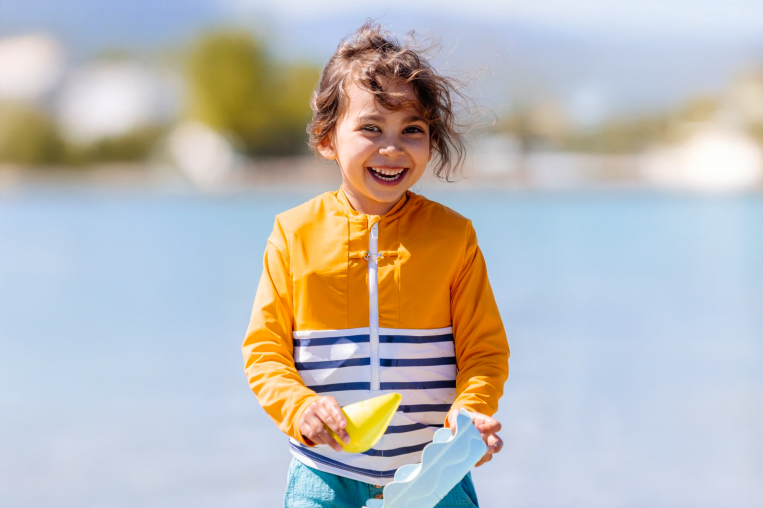Floatee - Das Anti-Ertrinken T-Shirt für Kinder mit UV-Schutz, orange - Gr. 98 | Langarm T-Shirt Komplettset, automatische Schwimmweste für Kleinkinder Image
