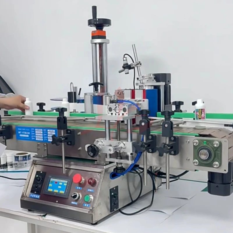 Etichettatrice automatica per bottiglie rotonde autoadesive con nastro trasportatore Stampa etichette su bottiglie Velocità regolabile 360W