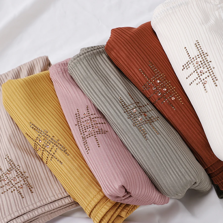 Muslim Crinkle Rippen Jersey Strass Hijab Plain Schal Crepe Hijab Weiche Islamische Tücher Wraps Stirnband Voile Femme Musulman Image