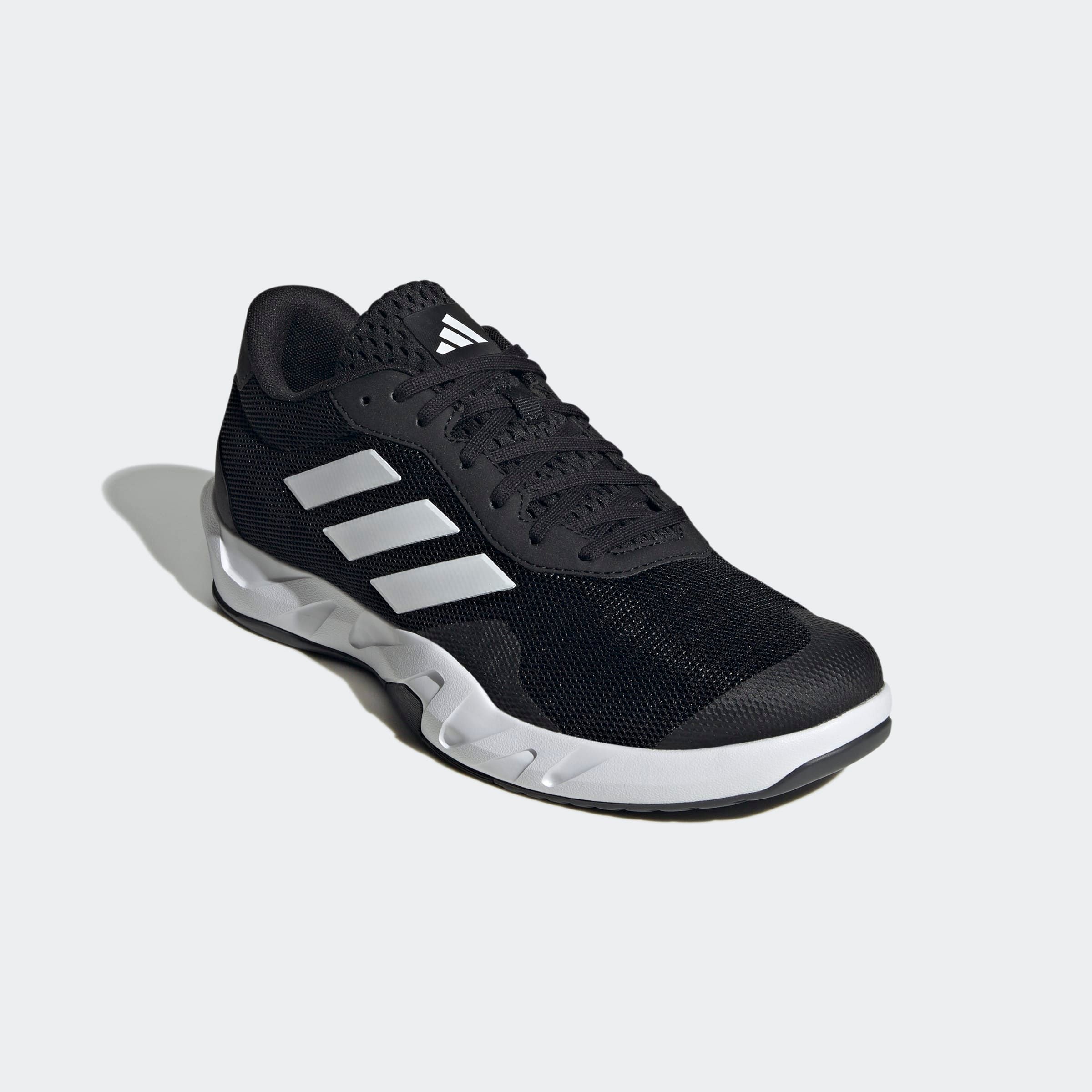 Trainingsschuh ADIDAS PERFORMANCE "AMPLIMOVE", Herren, Gr. 45, schwarz (core schwarz, cloud weiß, grau six), Synthetik, Textil, Schuhe
