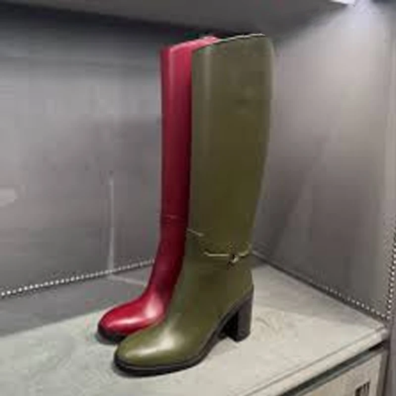 Olivgrüne Slip-On-Reitstiefel mit klobigen Absätzen, kniehohe Reitstiefel für Damen, Winter 2026, Burgunderrot, runde Zehen, hohe Absätze, lange Stiefel, modische Schuhe