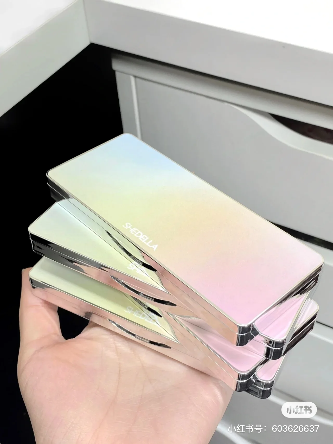 Shedella 10 Farben Lidschatten Palette matt glänzend Make-up Image