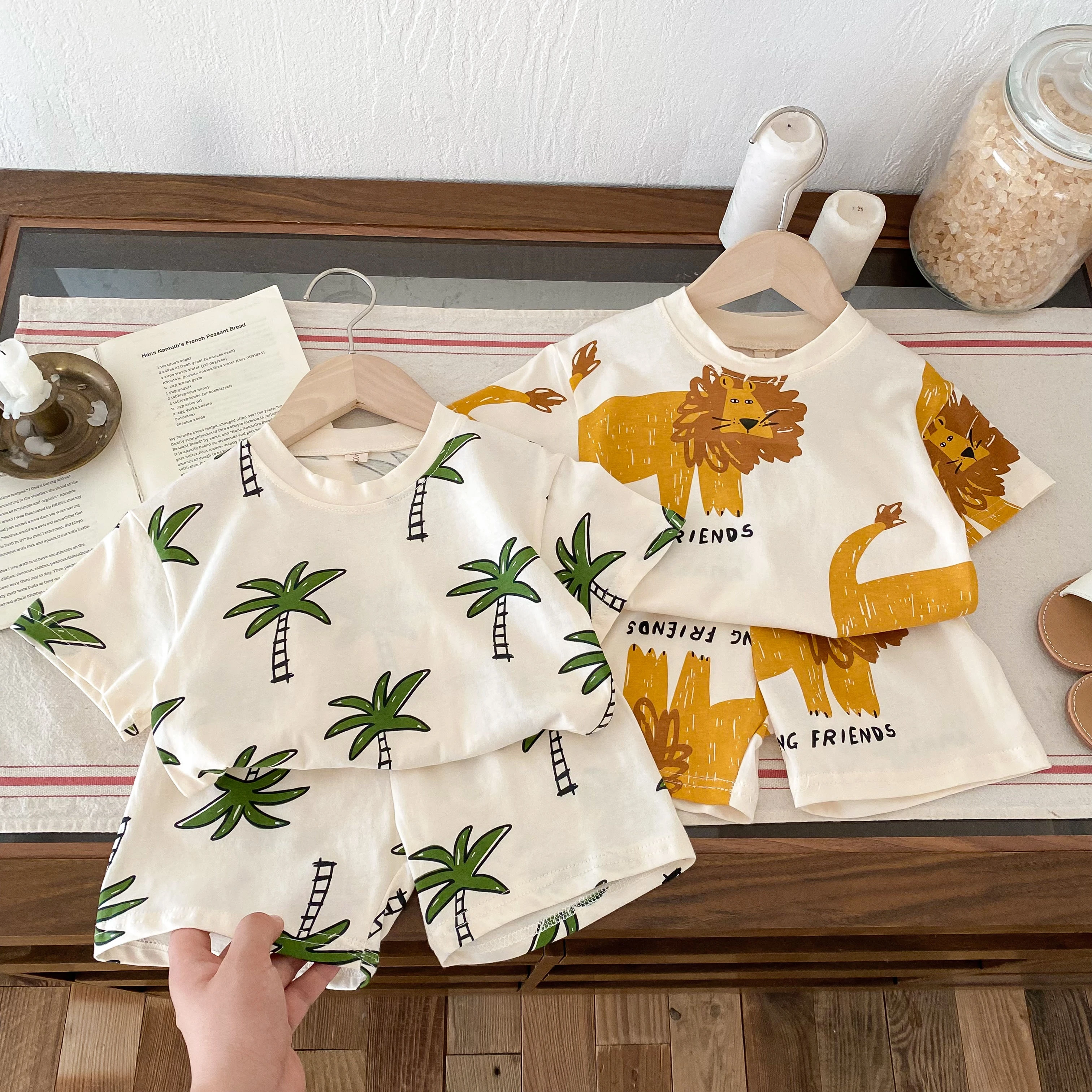 Cartoon Gedruckt Mädchen Kleidung Kurzarm Sportswear Sommer Kleidung T-shirt + engen Shorts Zwei-stück Set kinder Kleidung Image