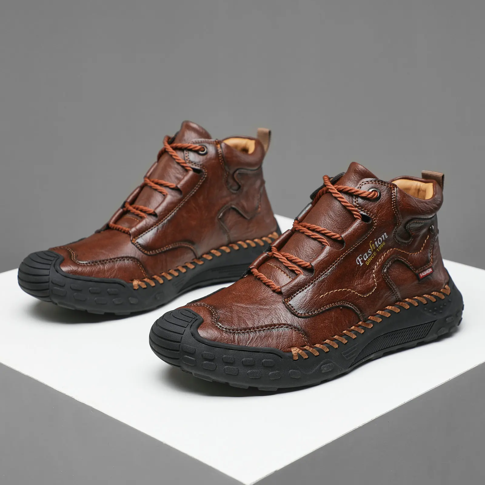 Heißer Verkauf Männer Leder Casual Schuhe High Top Flache Skateboard Schuhe Outdoor Cool Ankle Boot