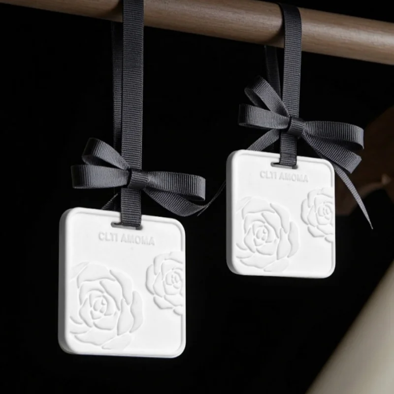 1pc Gips Aromatherapie Hängen anhänger Auto Hause Badezimmer Schlafzimmer Kleiderschrank Rose Muster langlebig Frische Freesie Duft Image