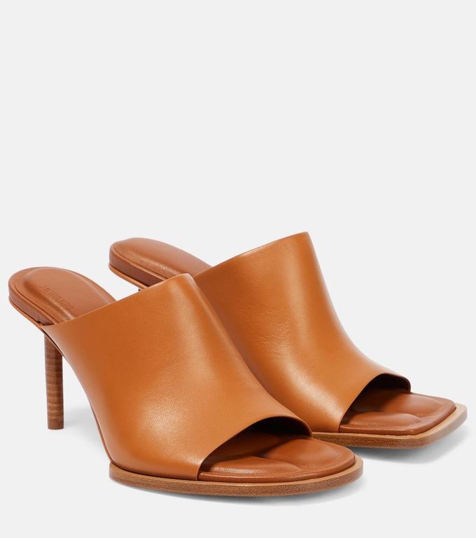 Les Mules Carres Ronds Leather Mules