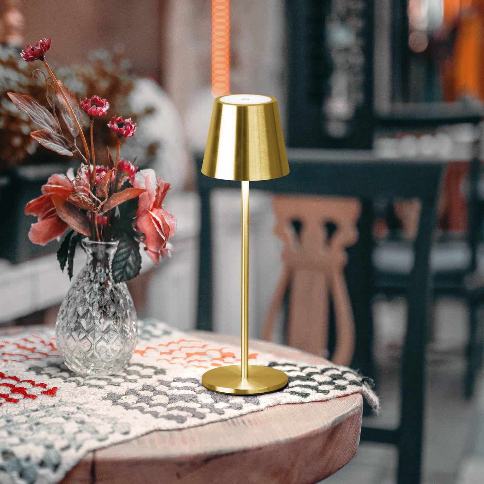 FH Lighting LED-Akku-Tischleuchte Viletto, messingfarben, IP54 dimmbar, messing / gold, Metall, Modern