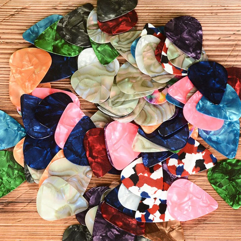 4/9Pcs Gitarre Picks & 1pc Gitarre Pick Halter Set Für Akustische Gitarre Elektrische Gitarre Bass ukulele Stick-auf Halter Zufällige Farbe Image