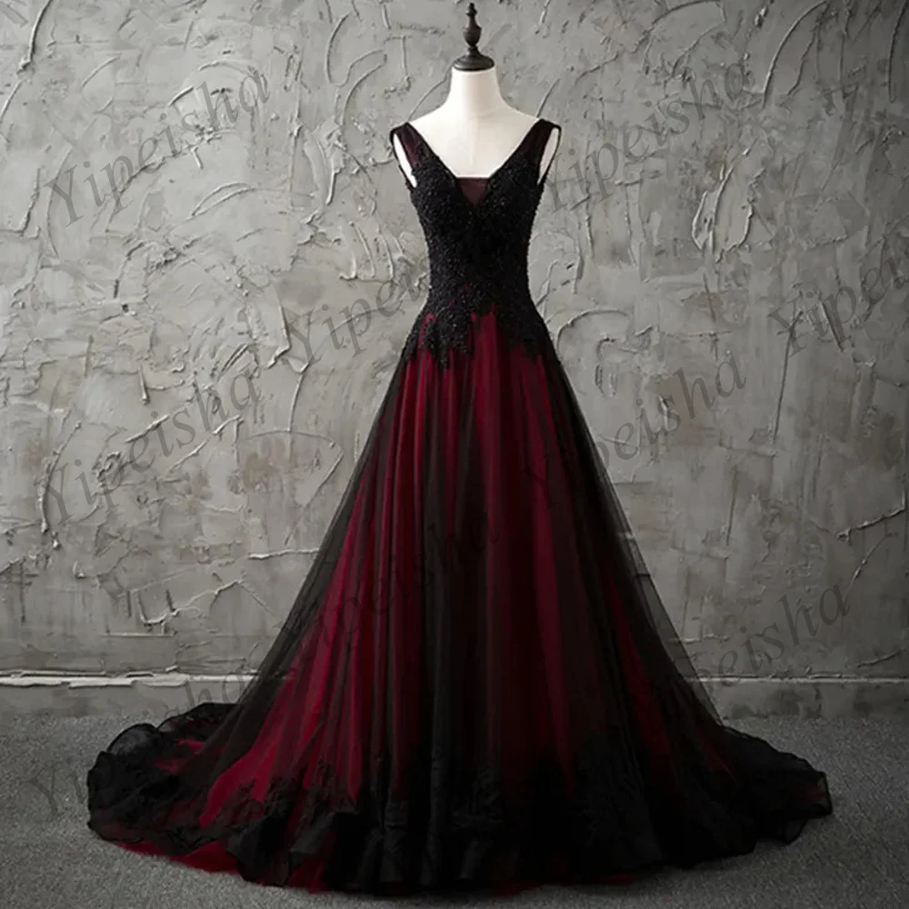 Schwarzes und rotes Hochzeitskleid, maßgeschneidert, mit Perlen verziert, Pailletten-Applikation, V-Ausschnitt, ärmellos, langer Zug, offener Rücken, Korsett, Gothic-Brautkleid
