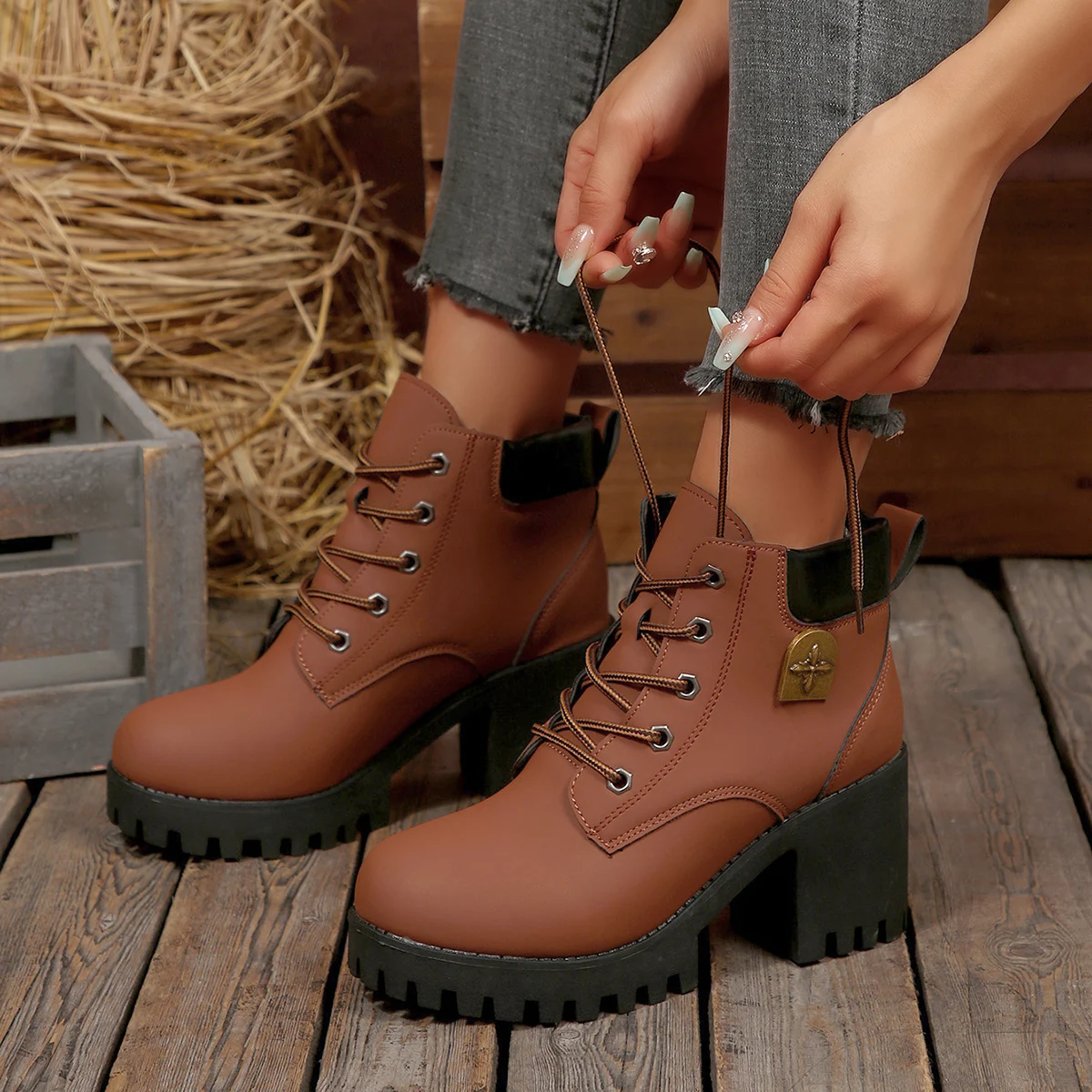 Winter Elegante Runde Kappe Lace Up Sexy Party Platz Ferse Kurze Stiefel Modische Heißer Verkauf Neue Bequeme frauen Stiefel