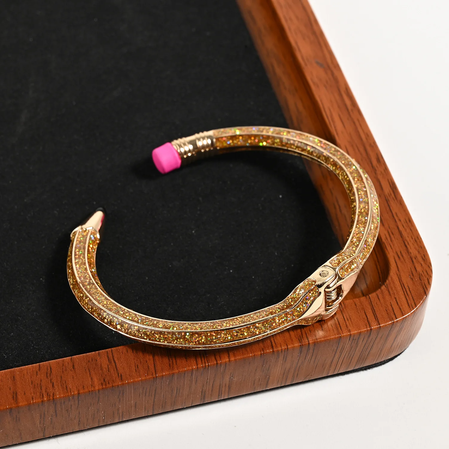 Braccialetti colorati alla moda Braccialetti coreani squisiti braccialetti a forma di matita incrociata Braccialetti Regali di gioielli a mano di lusso