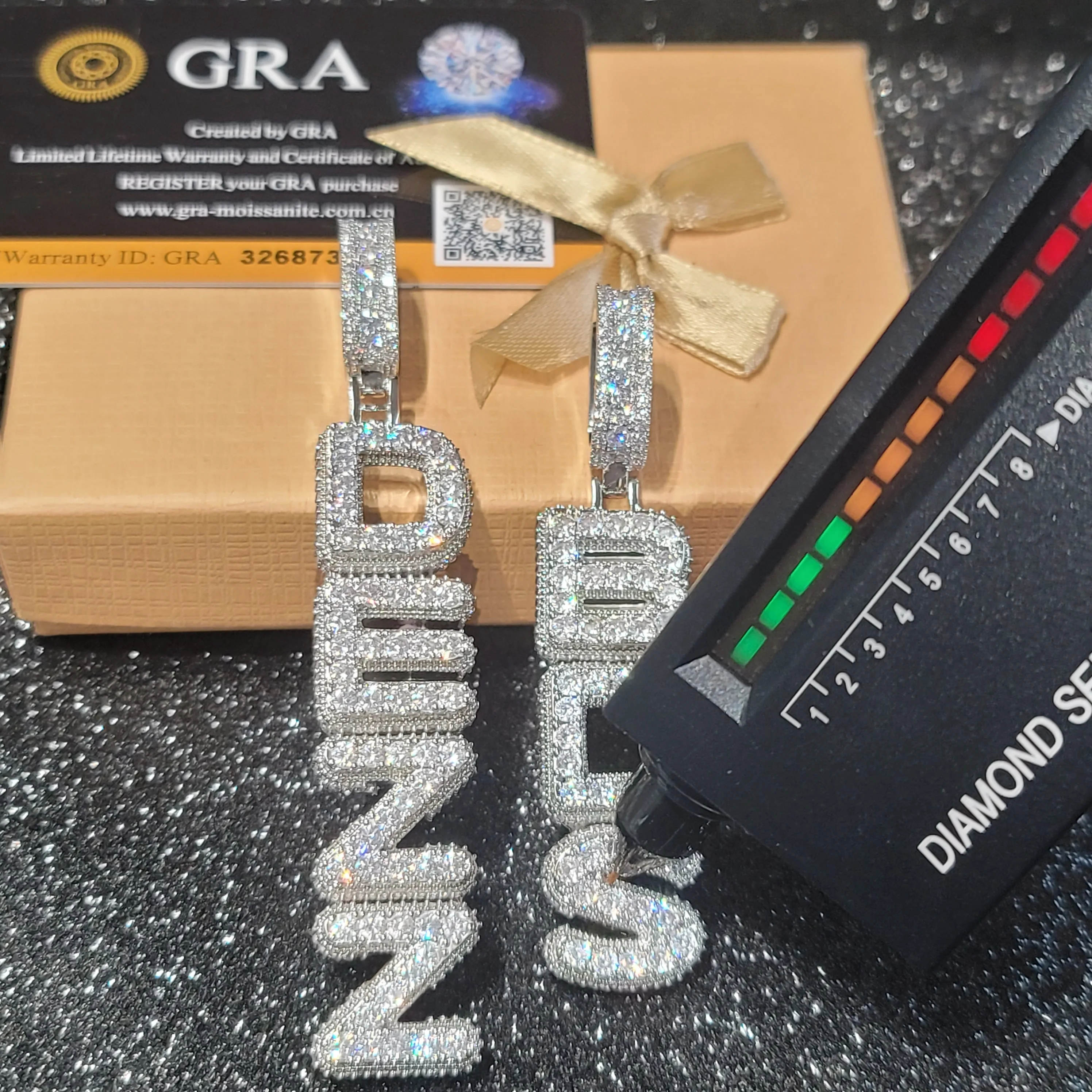 Labordiamant-Buchstaben-Anhänger, individueller 925er Silber, Name und Nummer, Schmuck, personalisierte Moissanit-Halskette, Valentinstagsgeschenke Image