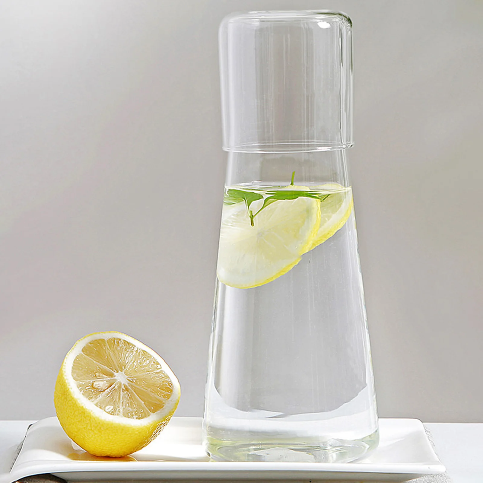 Klarer Wasserkocher, Wasserkrug aus Borosilikatglas, Küchenwasserbehälter, Sommer-Kühlwasserflasche mit staubdichtem Deckel Image