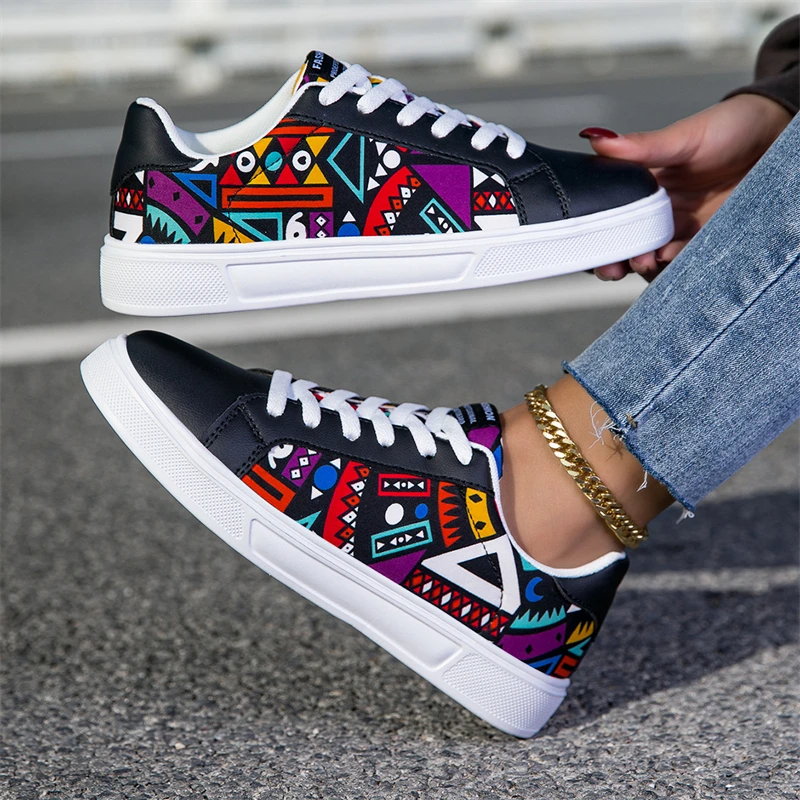 Streetwear Graffiti Sneakers für Männer Frauen Skateboard Schuhe leichte Herren Skate Schuhe rutschfeste Unisex Casual Sportschuhe