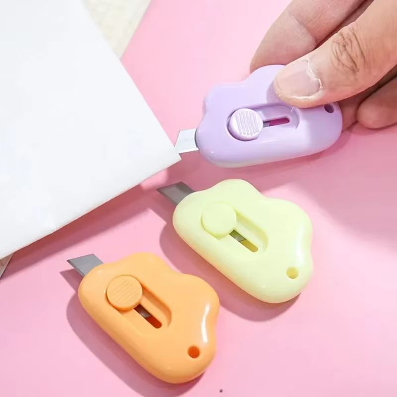 Mini Pocket Cloud Art Utility Knife With Refillable Blade Craft Paper Cutter 2pcs White