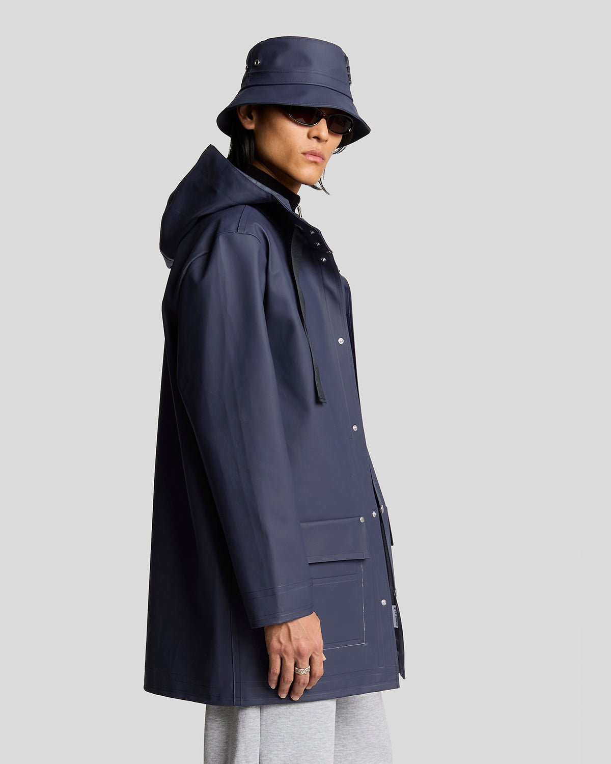 Lyle & Scott Stutterheim Stockholm Jacke – Marineblau Image