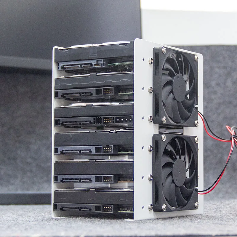 6F 3,5 Festplattenhalterung Computergehäuse Erweiterungshalterung Lüfterkühlung mechanische Festplatte Metallhalterung Schwarz weißes Gestell Image