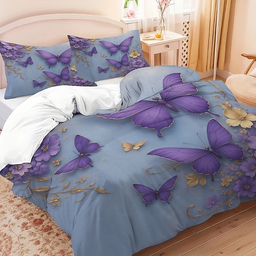 Bettwäsche-Set mit lila Rosen- und Schmetterlingsmuster im Hotelstil, bestehend aus einem Bettbezug und zwei Kissenbezügen aus weichem Plüschstoff (ohne Bettdecke). Image