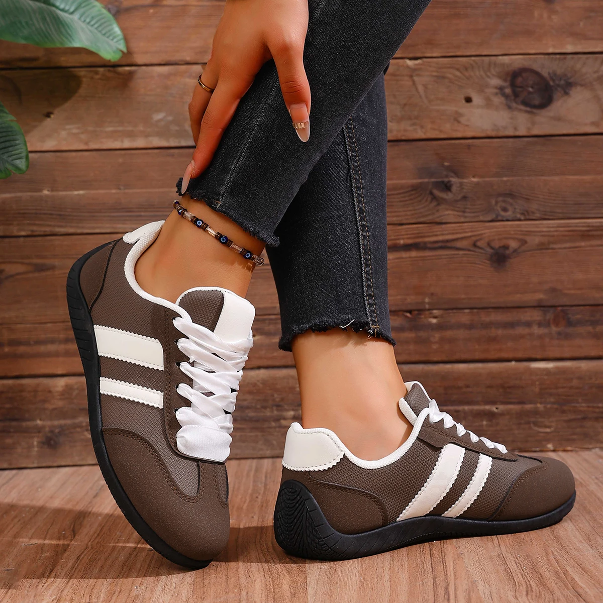 Neue Frauen Sport Schuhe Mode Lässig Wohnungen Vulkanisieren Schuhe Damen Outdoor Wanderschuhe Turnschuhe Frauen Komfortable Klassische Schuh