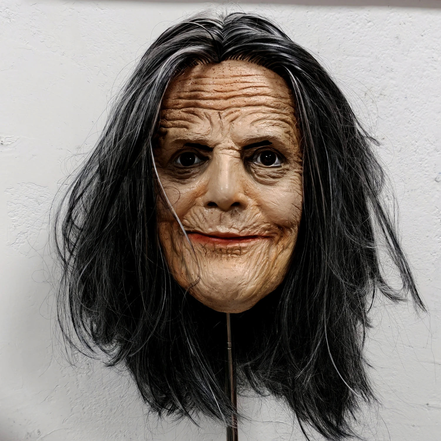 Graue genähte Perücke für Erwachsene mit Gummigesichtsmaske, sexy Dame, Halloween, alte Oma, Kostümzubehör für Party, Cosplay