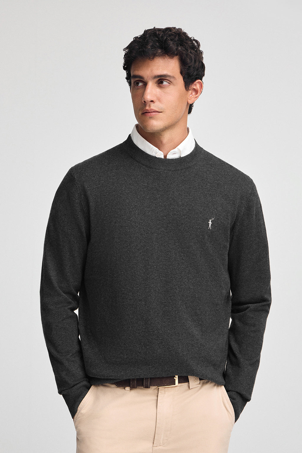 Pullover dunkelgrau meliert aus Wollgemisch mit gesticktem Rigby Go-Logo Image