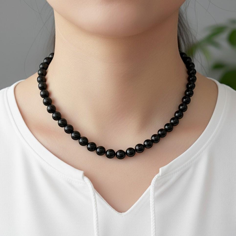 Collana di perline di onice nero naturale AAA+, collana di perline rotonde lisce di onice nero da 8 mm, collana di perline curative, collana da donna,