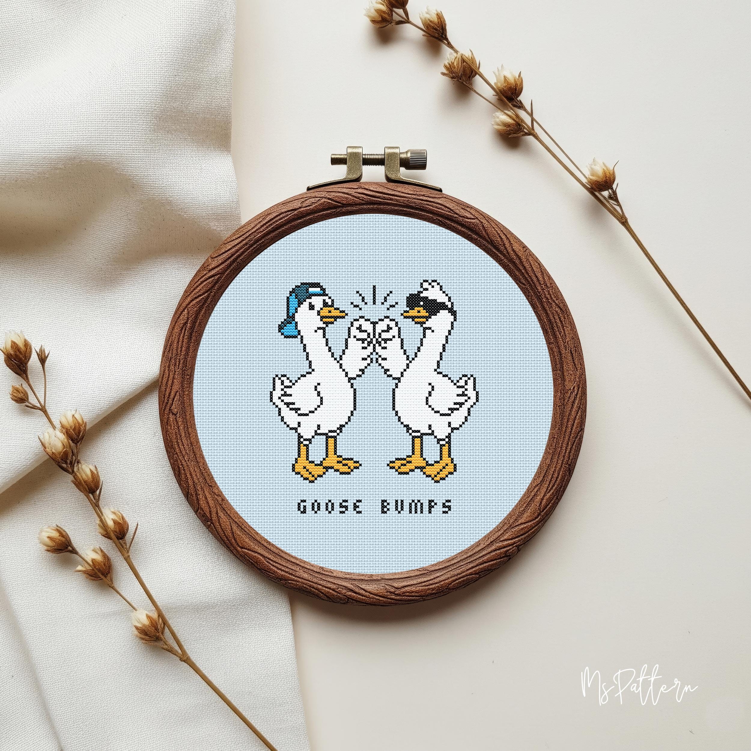 "Schema punto croce \"Pelle d'oca\", Punto croce semplice e divertente, Piccoli schemi punto croce, Punto croce facile, Piccolo punto croce, Uccelli dive"