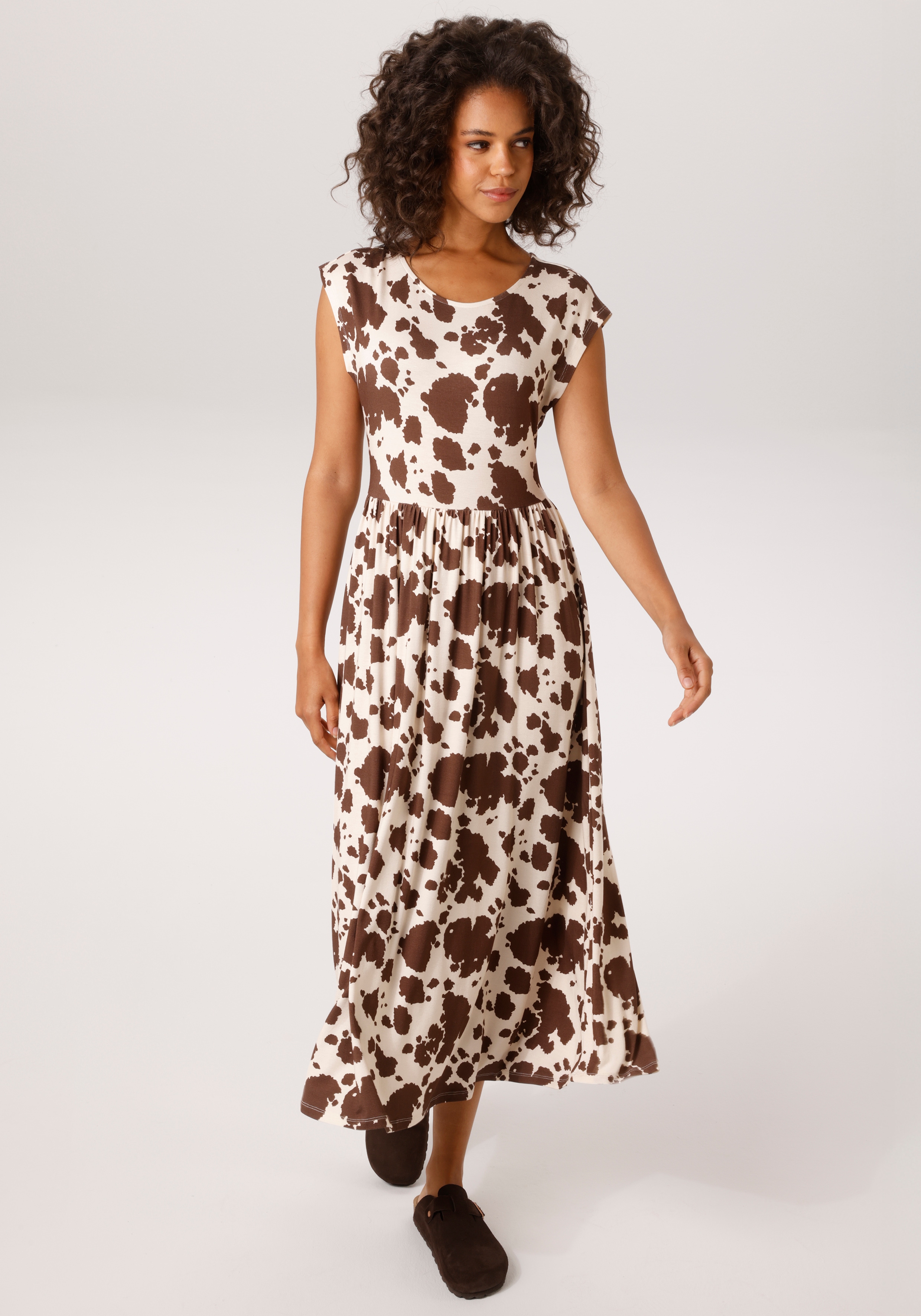 Sommerkleid ANISTON CASUAL, Damen, Gr. 48, N-Gr, wollweiß, braun, Single Jersey, Obermaterial: 95% Viskose, 5% Elasthan, animal-print, bedruckt, figurumspielend wadenlang, Rundhals, Kleider Sommerkleid, mit topaktuellen Kuh-Flecken - jedes Teil ein...