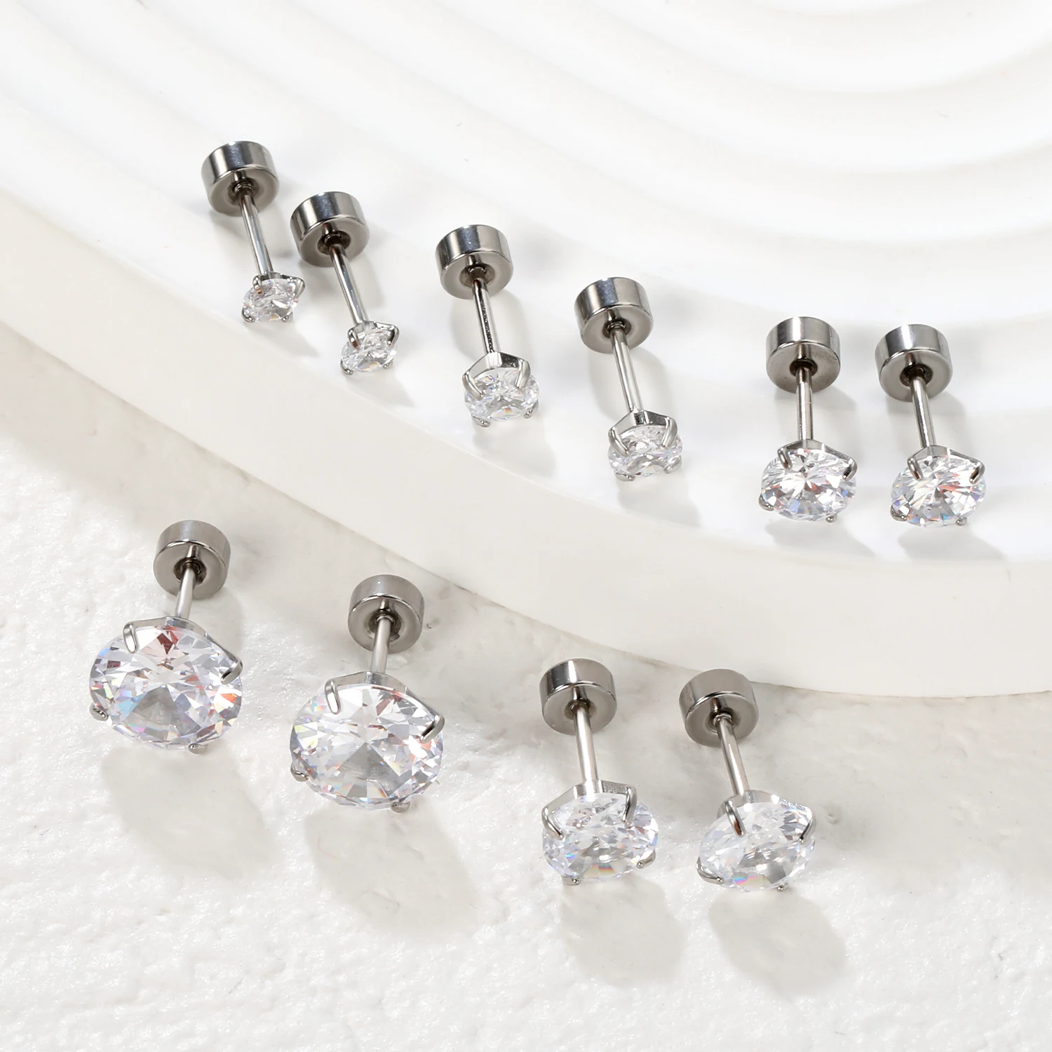 LUXUKISSKIDS 1 paia/2 pezzi Piercing Acciaio Chirurgico Lucido Cubic Zirconia Uomini Orecchini con perno Gioielli di Lusso Strass Unisex arete