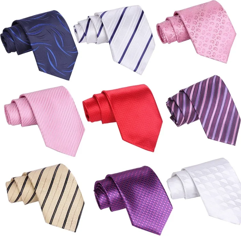 Hochwertige Business-Krawatte mit Streifen für Herren, passend zu eleganten Accessoires für professionelle Kleidung Image