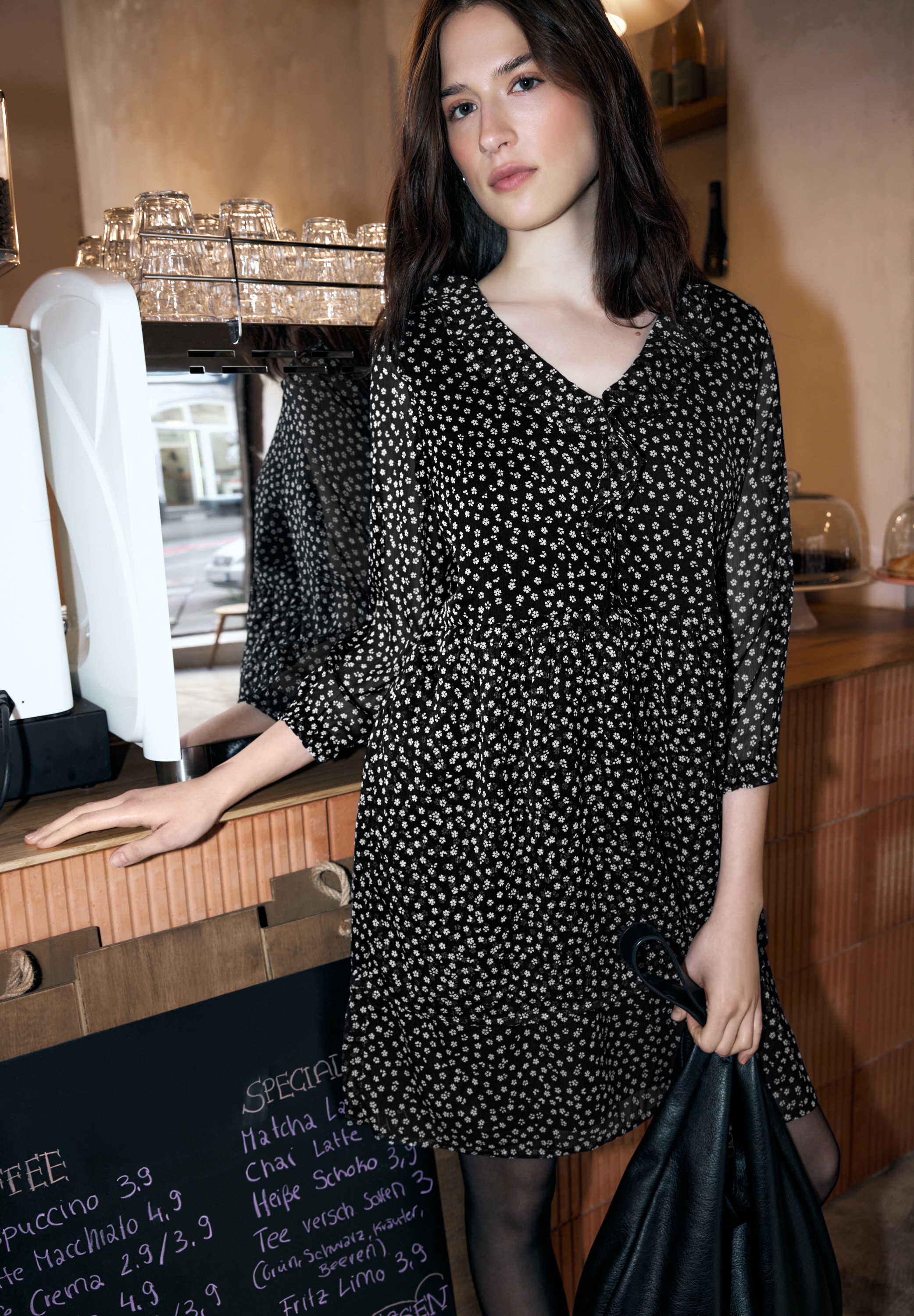 Blusenkleid STREET ONE STUDIO, Damen, Gr. 46, EURO-Größen, schwarz, Stoff, 100% Polyester, gepunktet, normal knielang, V-Ausschnitt, elastischer Bund, Kleider Blusenkleid, knielang