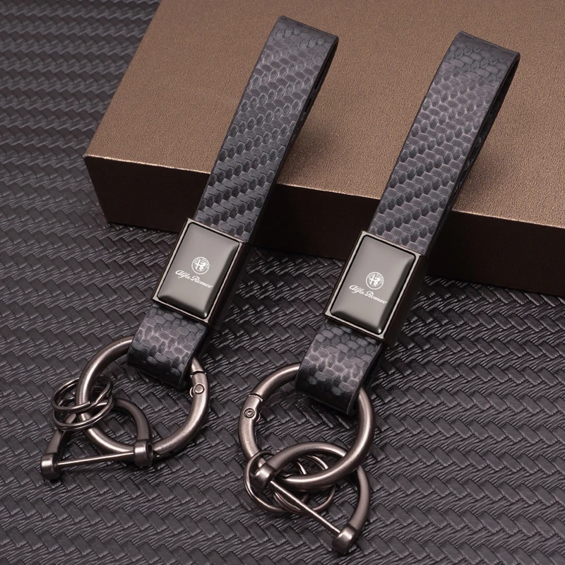 Auto-Schlüsselanhänger im Kohlefaser-Stil, Mikrofaser-Leder-Schlüsselanhänger für Alfa Romeo 147 159 Giulietta GT 166 8C 4C Volante Giulia Tonale Image