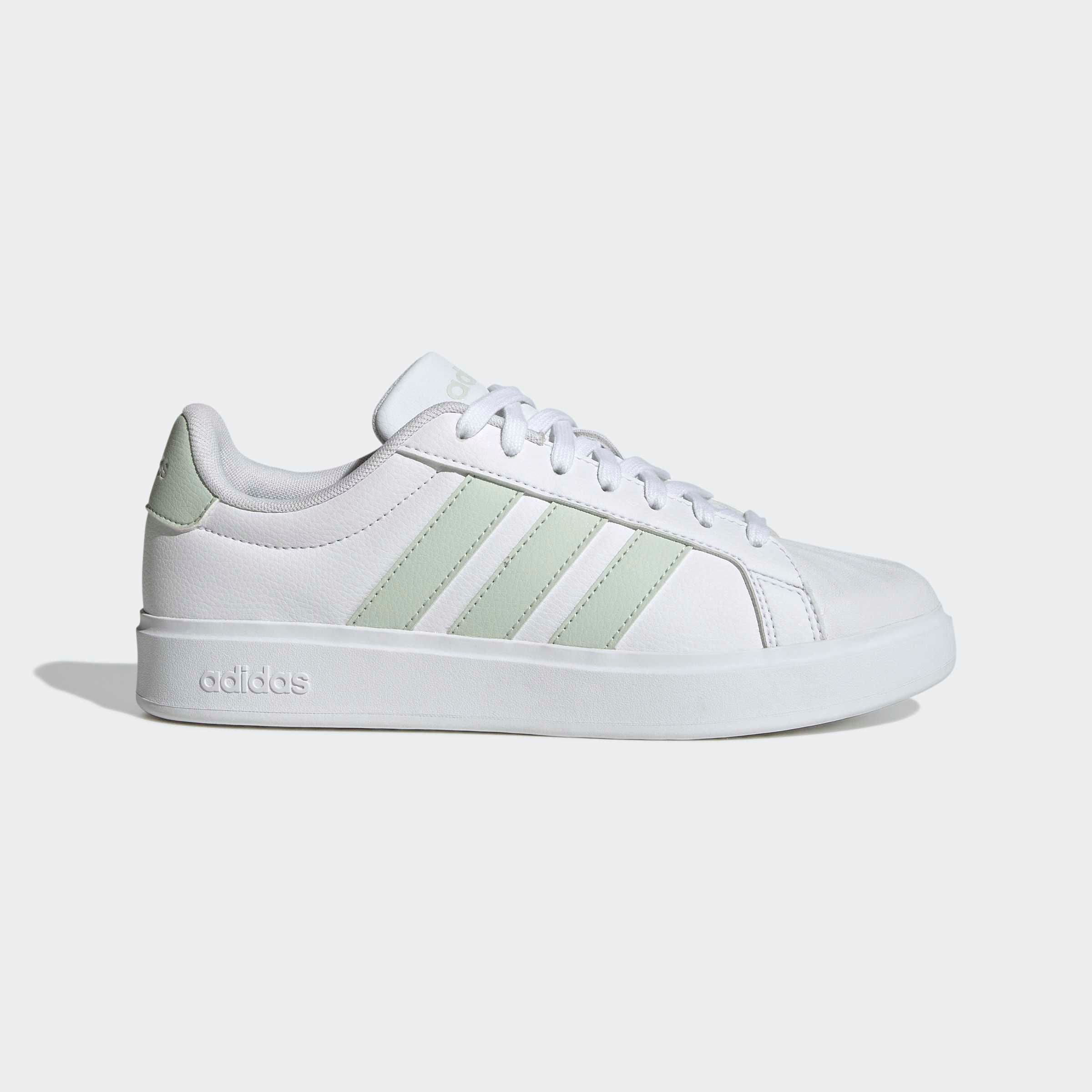Sneaker ADIDAS SPORTSWEAR "STREETTALK", Damen, Gr. 42, cloud weiß, linen grün, ftwr weiß, Synthetik, Schuhe Sneaker, inspiriert vom Design des adidas Superstar