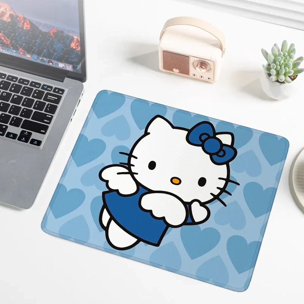 Büro-Mauspad aus Leder mit Hello Kitty-Motiv, kleine Größe, Sanrio-Schreibtischunterlage, Cartoon-Computer-Schreibtischzubehör für Studenten, niedliche Mauspad-Matten