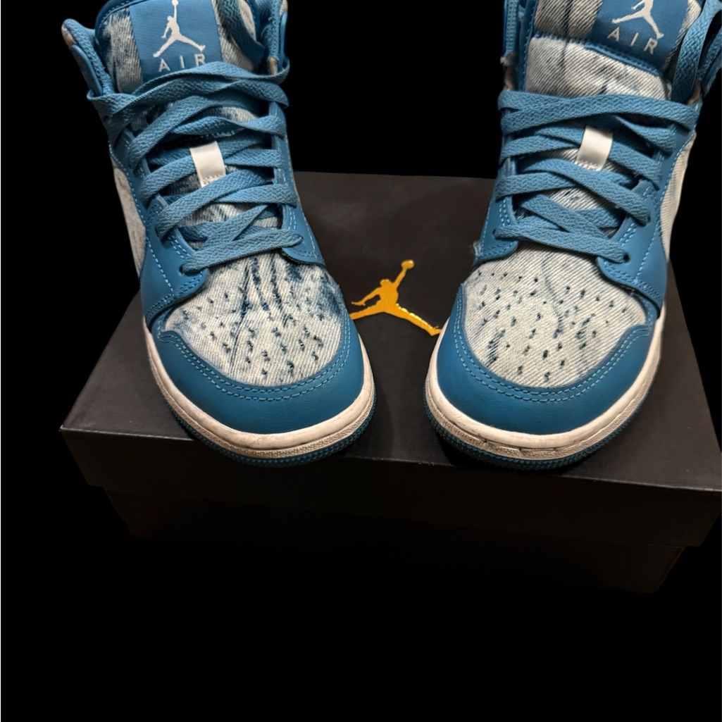 Nike Shoes | Bags & Tags Boutique ~ Nike Kids Light Blue And White Sneakers | Color: Blue | Size: 4bb