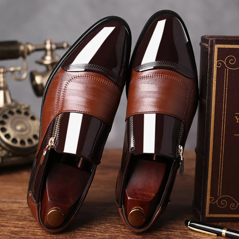 Scarpe eleganti classiche da uomo d'affari Scarpe eleganti da sposa formali eleganti da uomo Scarpe oxford da ufficio slip on da uomo nere