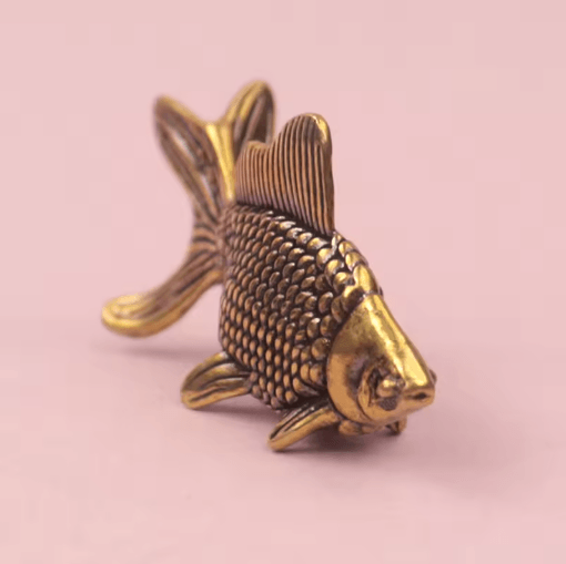 Retro Brass Goldfish Figurine Lucky Animal Statue Desk Ornament And Tea Pet 1 Pc