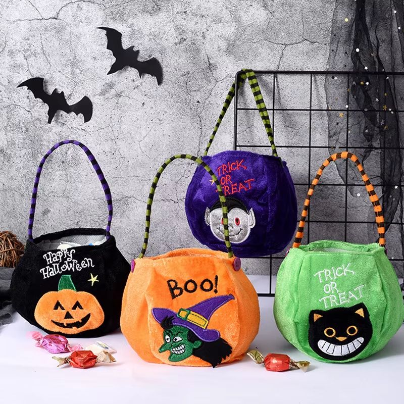 Cute 3D Halloween Pumpkin Candy Bag Portable Trick Or Treat Handbag green