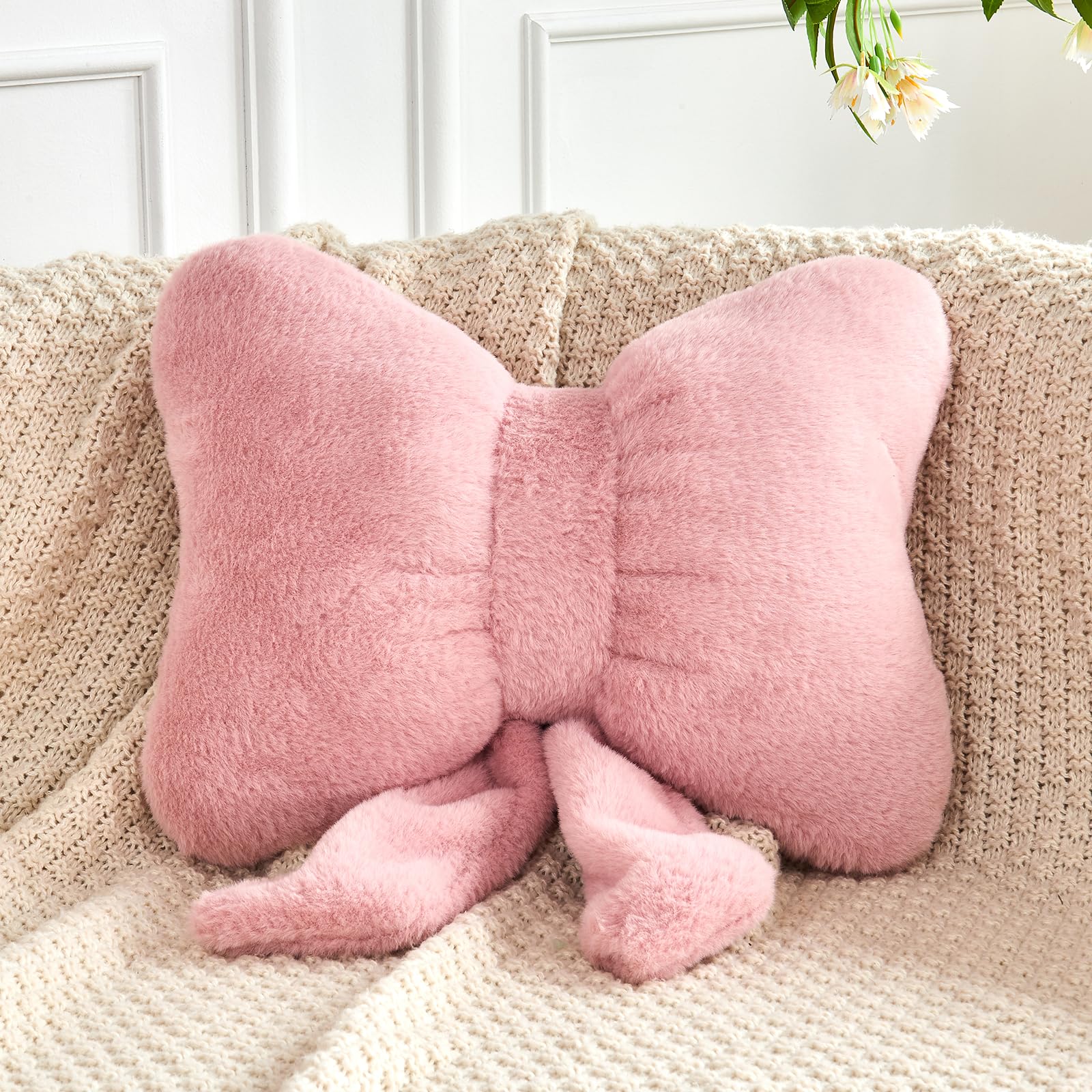 Cute Bow Throw Pillows, Soft Bow Decorative Pillows With Faux Rabbit Fur, Aesthetic Home Decor Bow brown