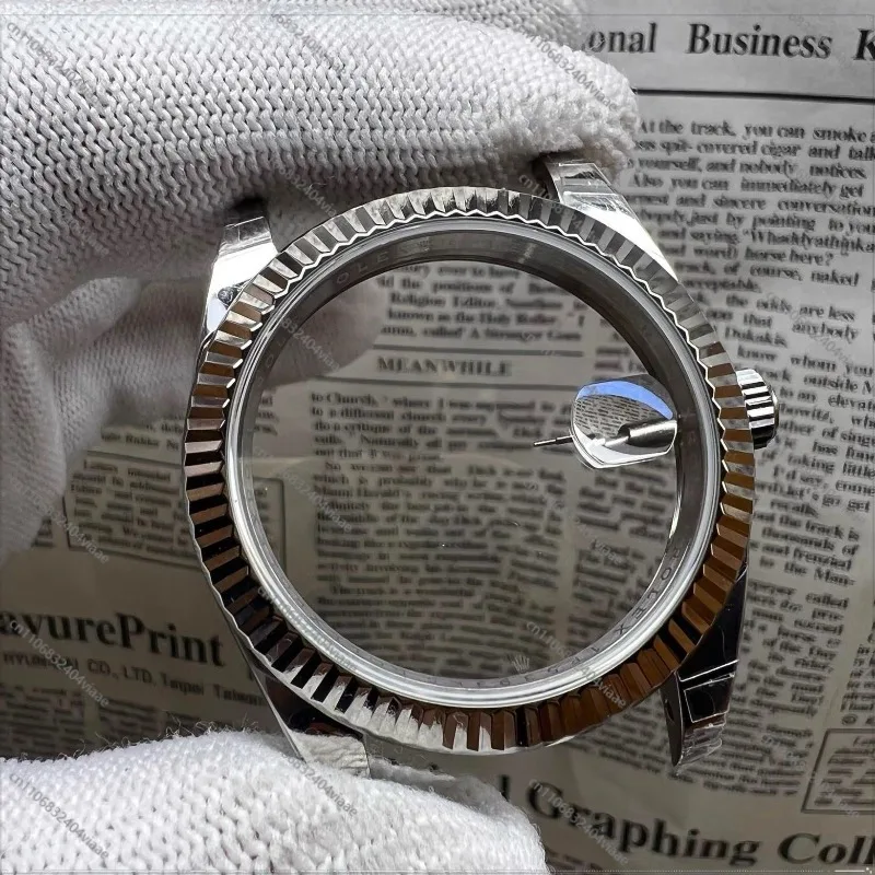 Der Dog Tooth Ring ist für das Kaliber 3255/Kaliber 3135 geeignet. Logbook Literal DD Literal. Image