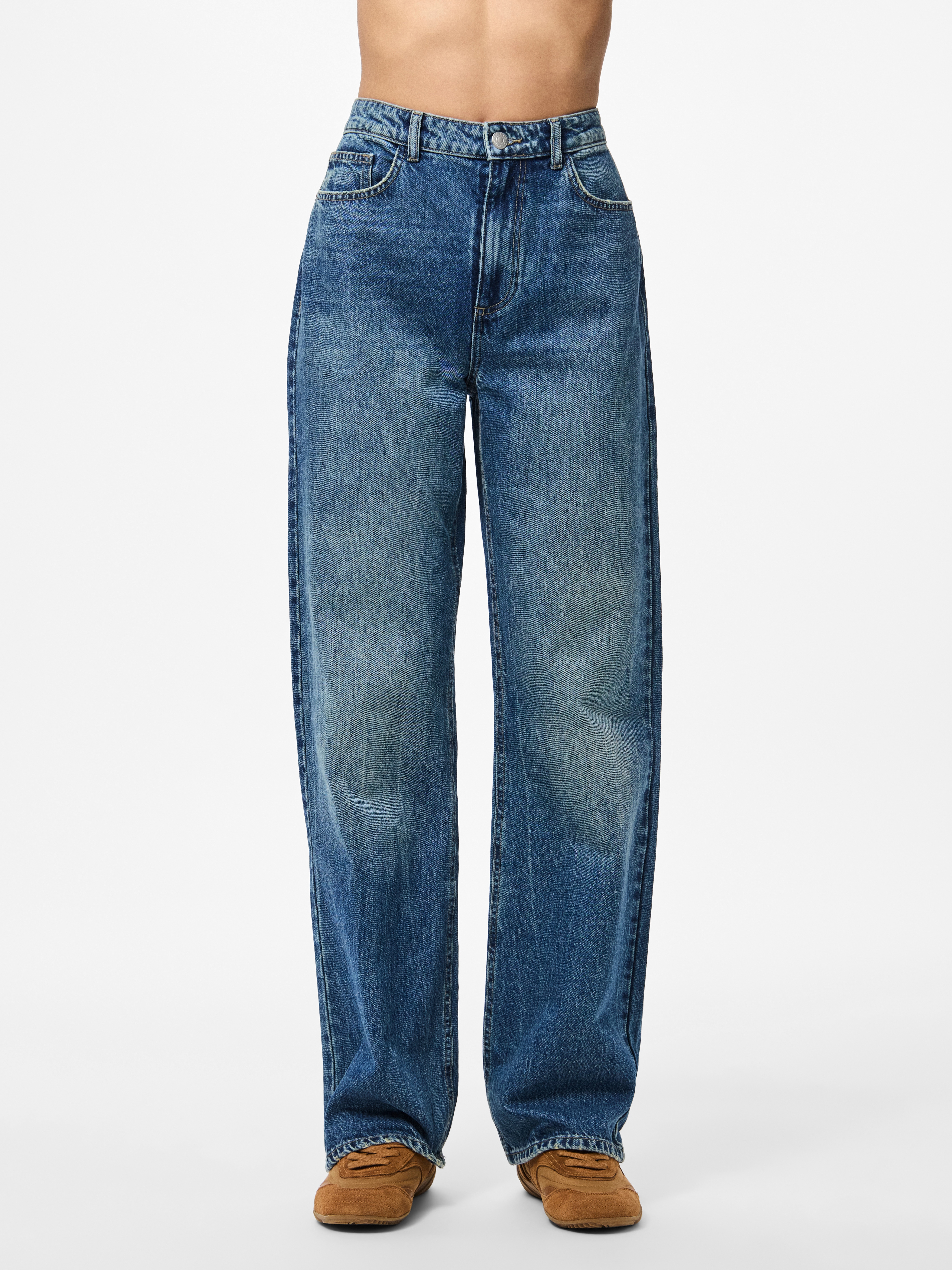 High-waist-Jeans PIECES "PCKATE HW STRAIGHT JEANS MB NOOS BC", Damen, Gr. 32, Länge 30, blau (medium blau denim), Denim/Jeans, Obermaterial: 100% Baumwolle, unifarben, straight fit, Jeans High-Waist-Jeans