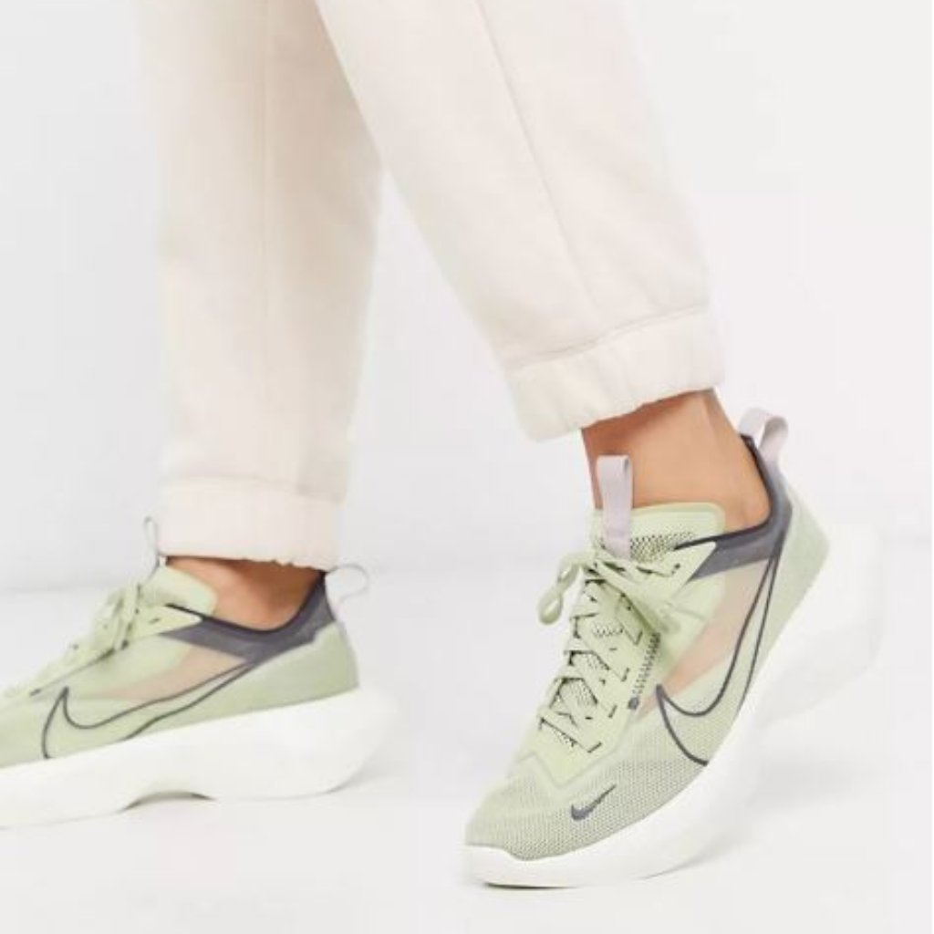 Nike Shoes | Women's Nike Vista Lite Green Sneakers, Size 5 - Nike | Color: Green/White | Size: 5