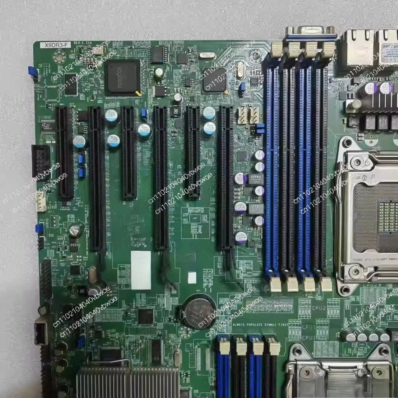 Supermicro X9DR3-F Dual X79 2011 C606 Server-Motherboard unterstützt E5 V2 REG DDR3-Speicher Image