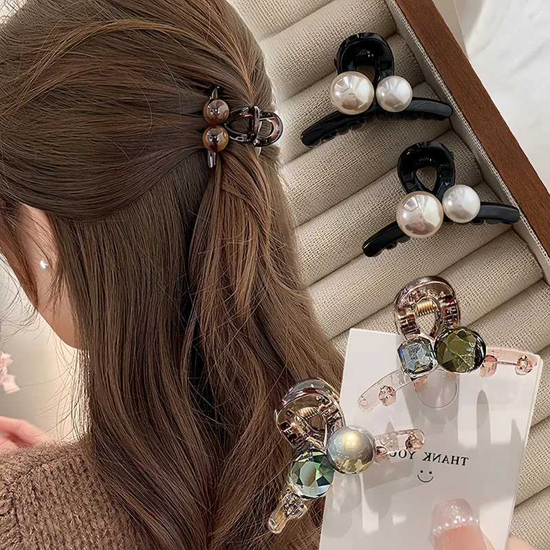 Elegante Faux Perle Strass Haar Clip Acryl Mini Shark Haar Klaue Frauen Mädchen Pony Haarspangen Haar Zubehör Geburtstag Geschenke Image