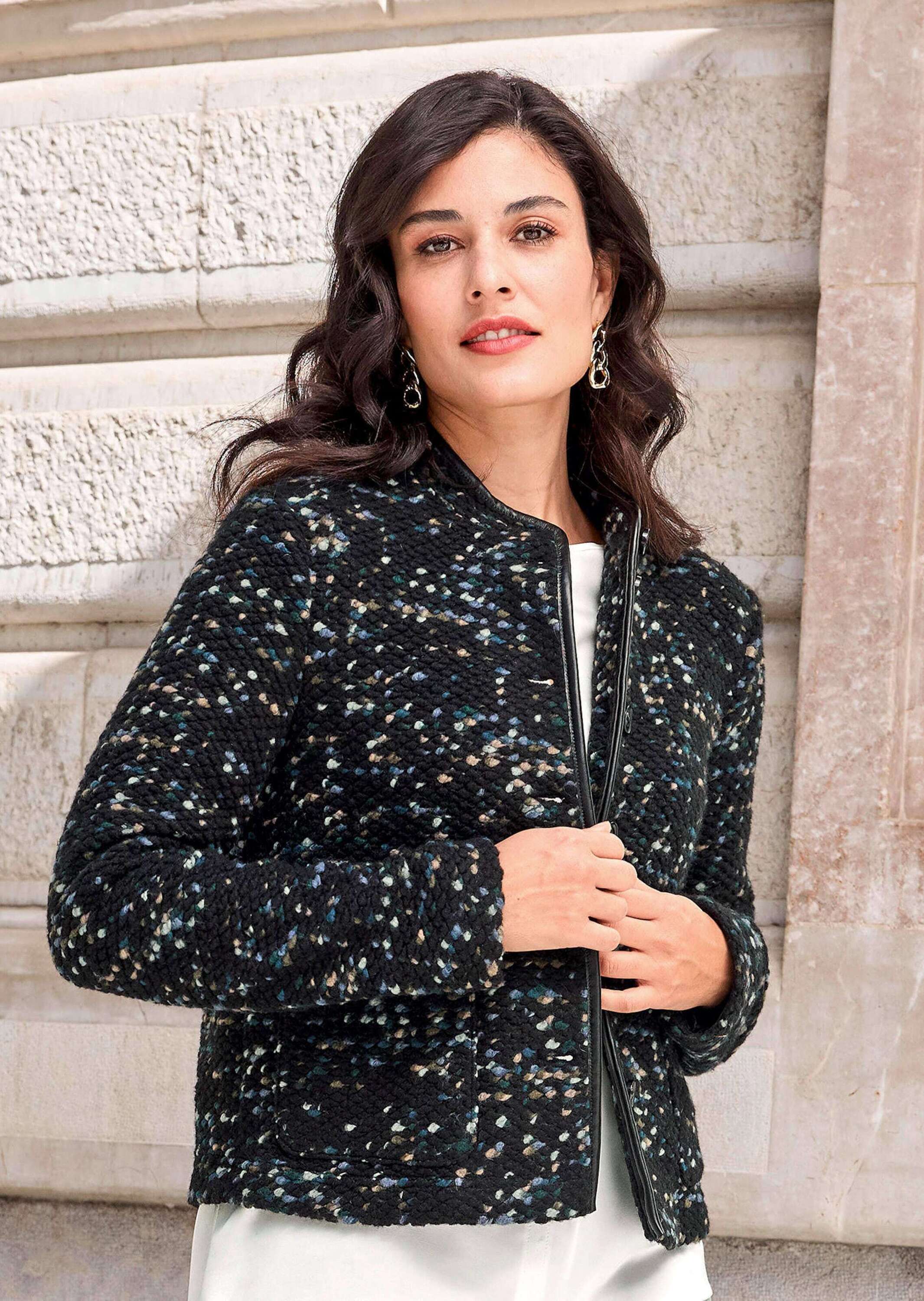 Kurzblazer ALBA MODA "Kurzjacke Kurzjacke", Damen, Gr. 46, schwarz (schwarz, grün), Obermaterial: 56% Polyester PES. 27% Polyacryl PAN. 12% Wolle WO. 5% sonstige Fasern AF., Blazer Kurzblazer