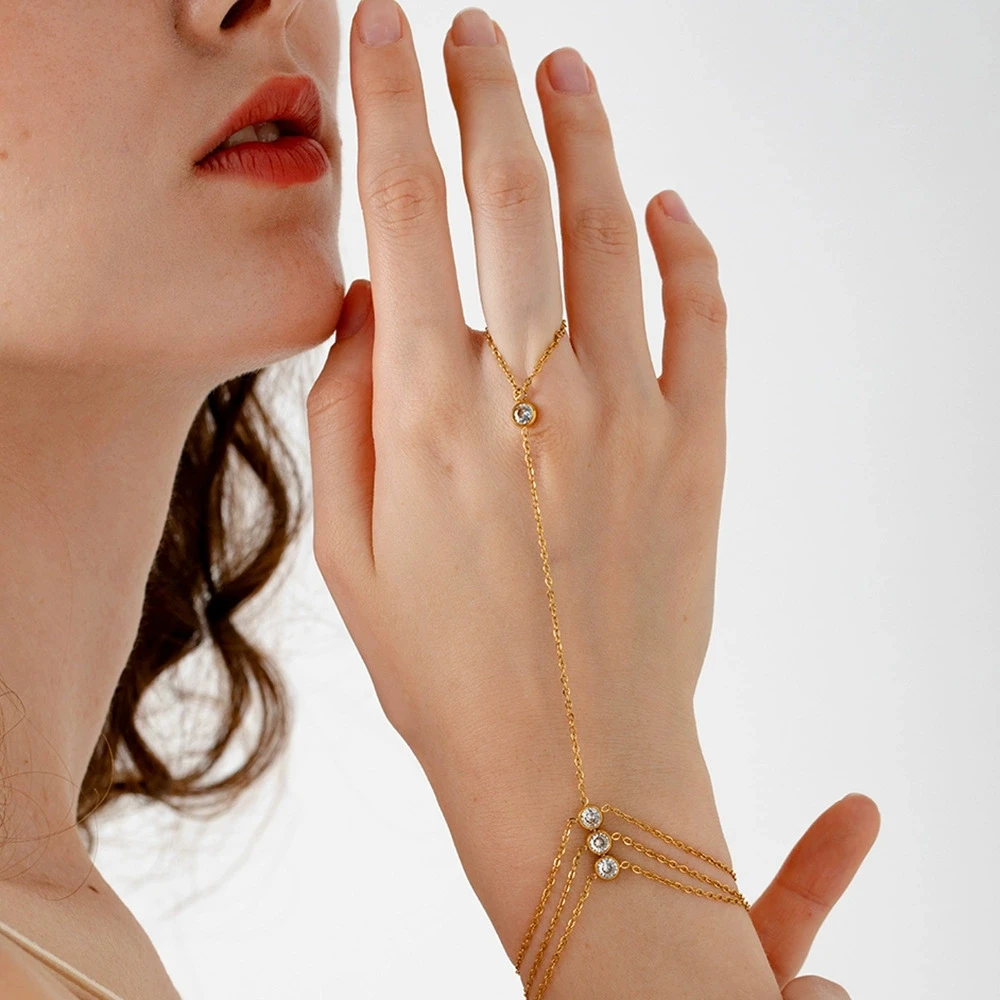 Gioielli di lusso in acciaio inox 18K placcato oro rotondo zircone cubico ciondoli tre strati mano catena anello da dito bracciale